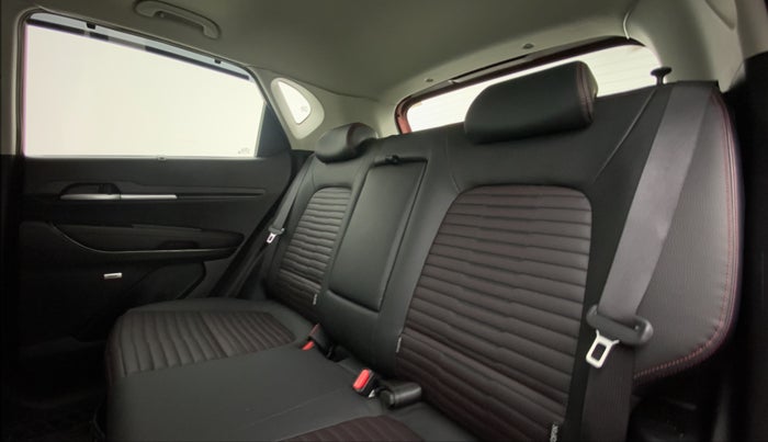 2022 KIA SONET GTX PLUS 1.5D AT DUAL TONE, Diesel, Automatic, 4,546 km, Right Side Rear Door Cabin