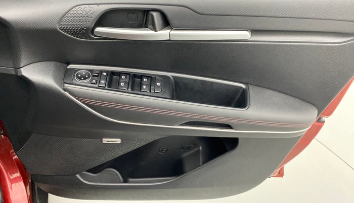 2022 KIA SONET GTX PLUS 1.5D AT DUAL TONE, Diesel, Automatic, 4,546 km, Driver Side Door Panels Control