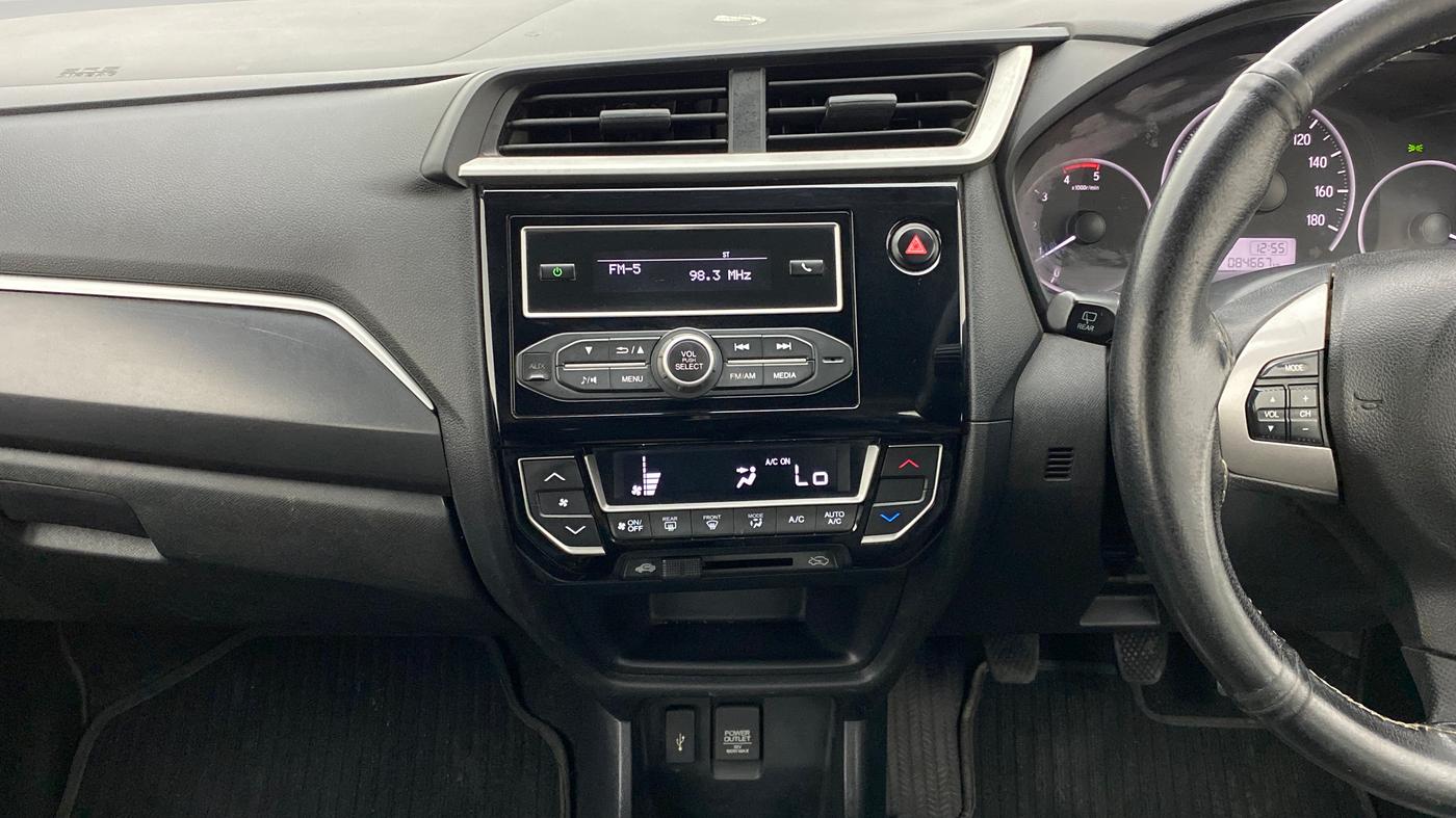 2016 Honda BR-V 1.5 i- DTEC S, Diesel, Manual, 84,710 km, Air Conditioner
