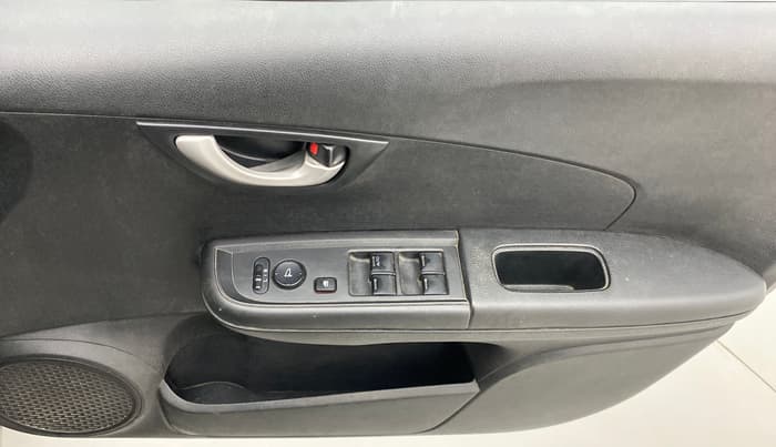 2016 Honda BR-V 1.5 i- DTEC S, Diesel, Manual, 84,710 km, Driver Side Door Panels Control