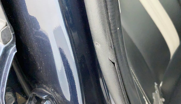 2019 Hyundai GRAND I10 NIOS SPORTZ AMT 1.2 KAPPA VTVT, Petrol, Automatic, 76,421 km, Driver-side door - Beading has minor damage