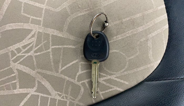 2019 Hyundai Grand i10 MAGNA 1.2 KAPPA VTVT, CNG, Manual, 1,12,058 km, Key Close Up