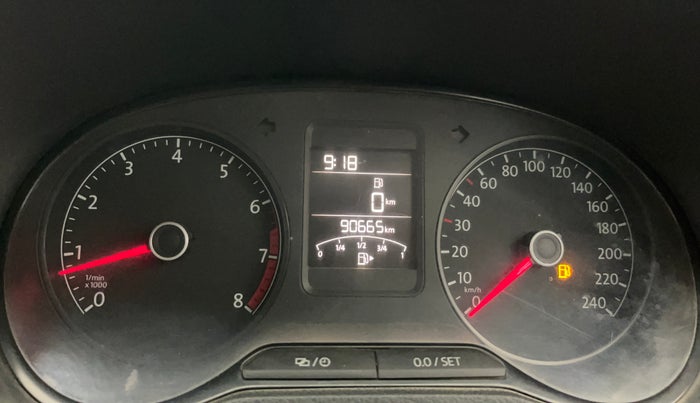 2015 Volkswagen Vento COMFORTLINE 1.6, Petrol, Manual, 90,615 km, Odometer Image