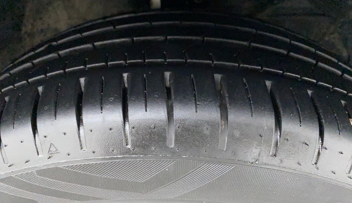 2019 Toyota Glanza V CVT, Petrol, Automatic, 4,368 km, Right Front Tyre Tread