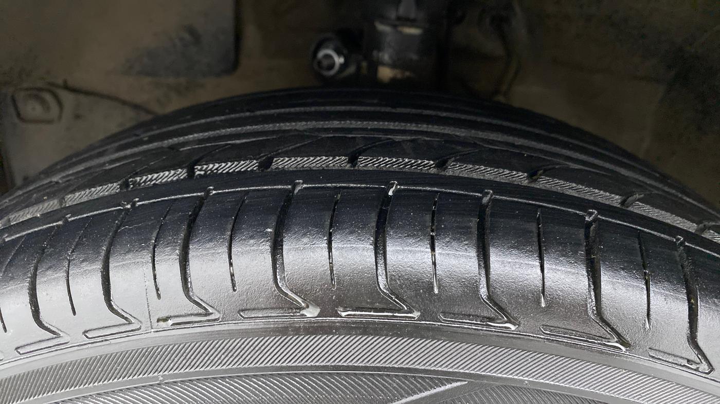 2013 Honda Brio VX AT, Petrol, Automatic, 94,297 km, Left Front Tyre Tread