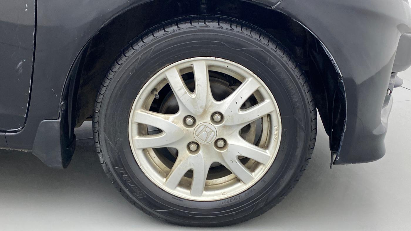 2013 Honda Brio VX AT, Petrol, Automatic, 94,297 km, Right Front Wheel