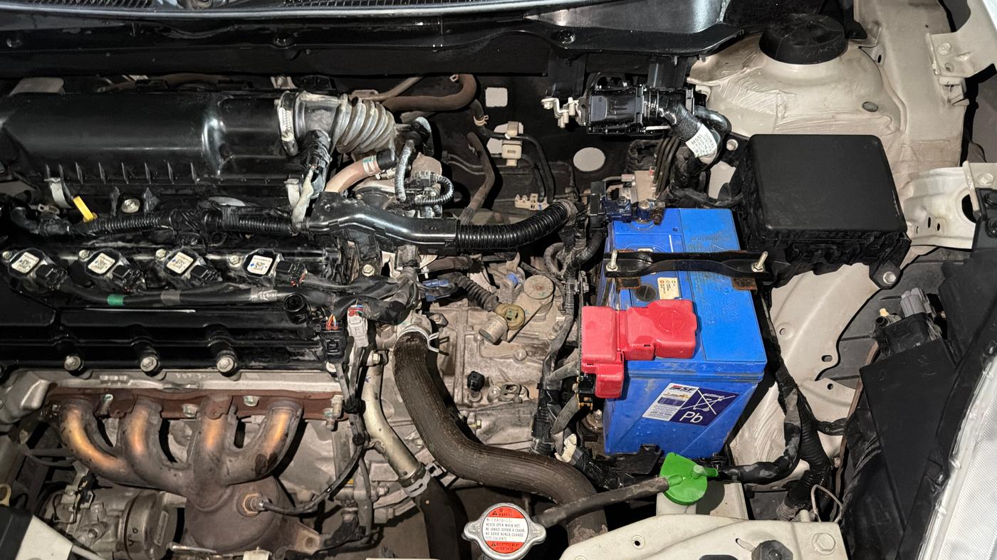 2020 Maruti Swift VXI, Petrol, Manual, 30,411 km, Engine View - Left