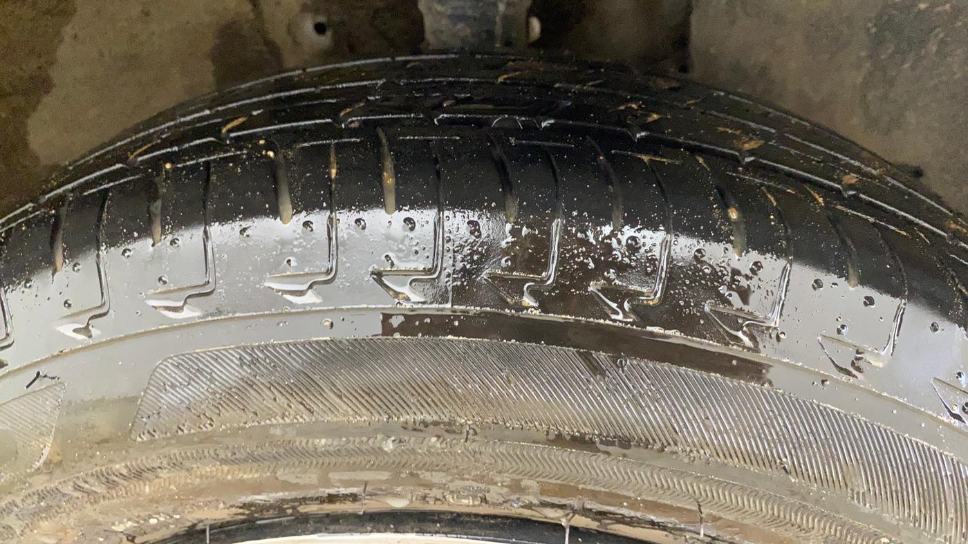 2024 Maruti Celerio ZXI AMT, Petrol, Automatic, 9,763 km, Right Front Tyre Tread