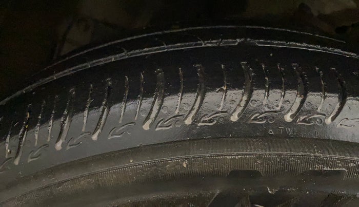 2022 Maruti New Wagon-R VXI CNG 1.0, CNG, Manual, 34,657 km, Left Front Tyre Tread