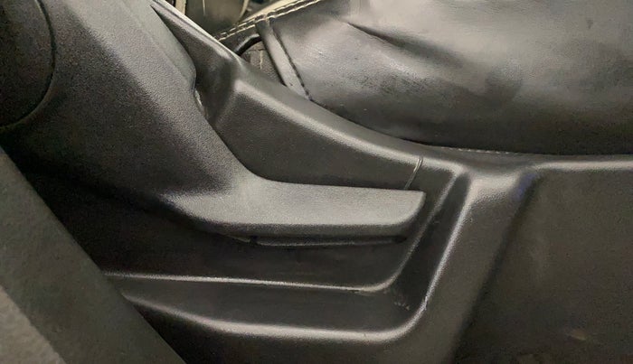 2022 Maruti New Wagon-R VXI CNG 1.0, CNG, Manual, 34,657 km, Driver Side Adjustment Panel