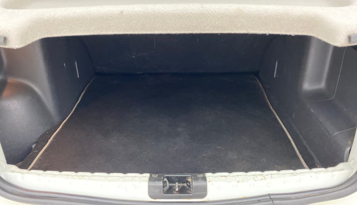 2012 Renault Duster RXZ DIESEL 110, Diesel, Manual, 1,00,110 km, Boot Inside