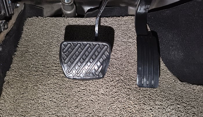 2016 Renault Duster 110 PS RXZ 4X2 AMT DIESEL, Diesel, Automatic, 90,036 km, Pedals