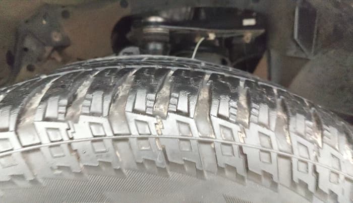2017 Ford Endeavour TITANIUM 3.2 4X4 AT, Diesel, Automatic, 86,194 km, Right Front Tyre Tread
