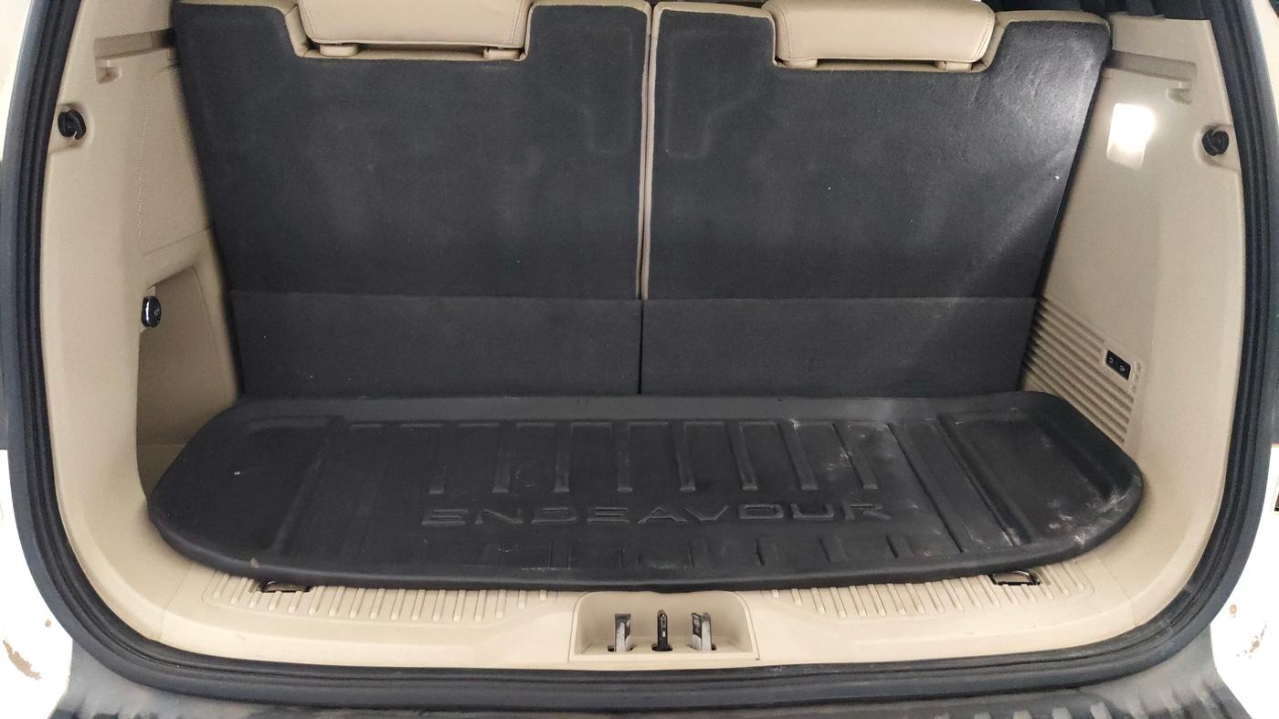 2017 Ford Endeavour TITANIUM 3.2 4X4 AT, Diesel, Automatic, 86,194 km, Boot Inside