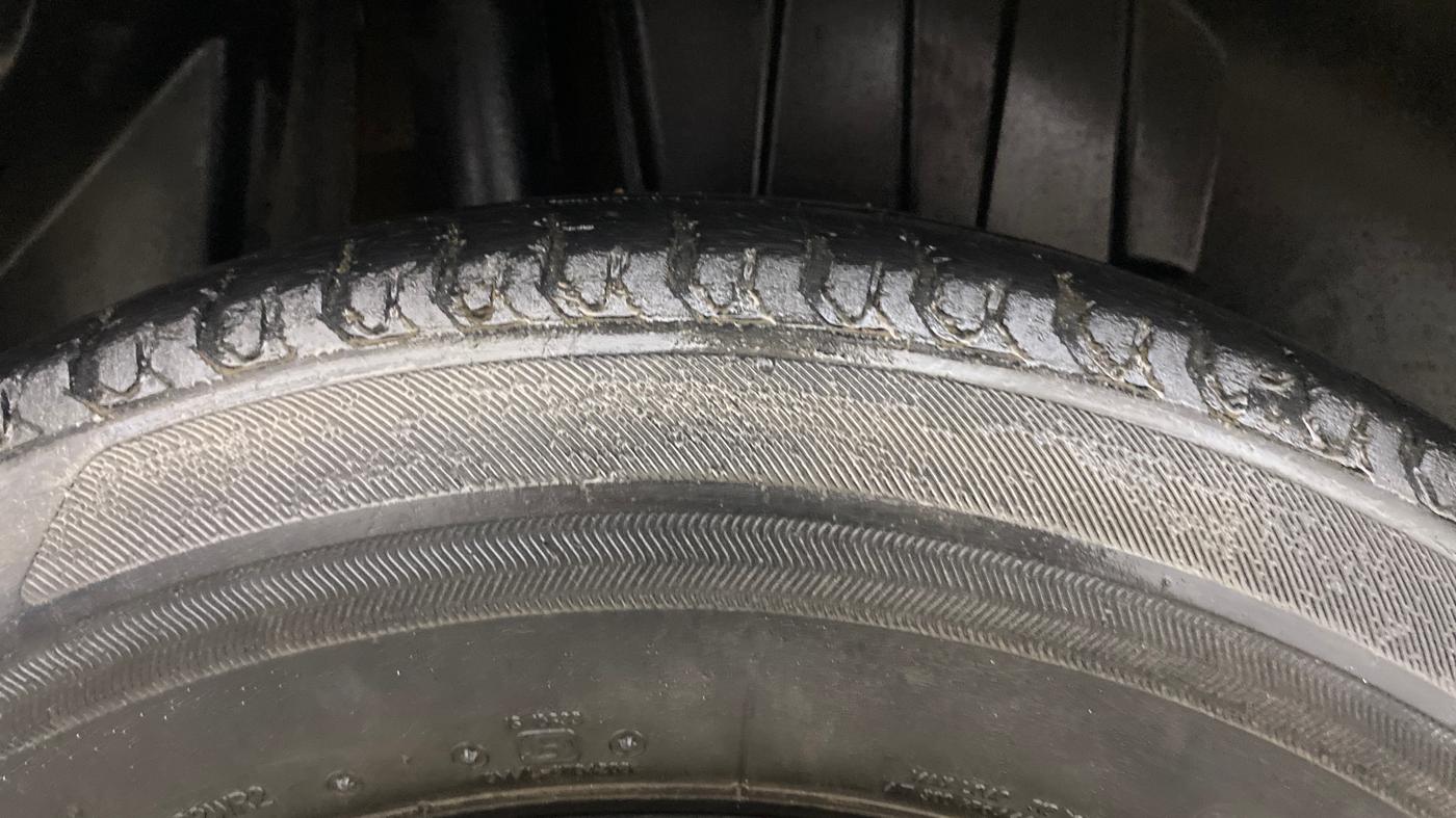 2019 Maruti Dzire VXI, Petrol, Manual, 64,459 km, Right Rear Tyre Tread
