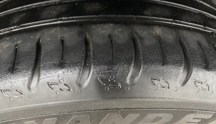 2022 Skoda KUSHAQ STYLE 1.5L TSI MT, Petrol, Manual, 34,912 km, Left Rear Tyre Tread