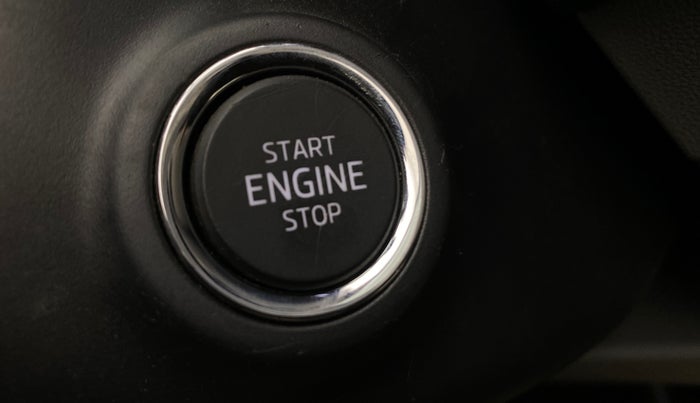 2022 Skoda KUSHAQ STYLE 1.5L TSI MT, Petrol, Manual, 34,912 km, Keyless Start/ Stop Button