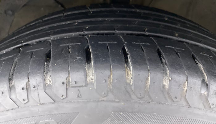 2017 Maruti Baleno ZETA 1.2 K12, Petrol, Manual, 54,919 km, Left Front Tyre Tread