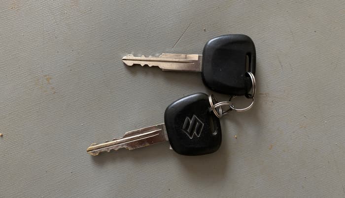 2022 Maruti Eeco 5 STR AC (O), Petrol, Manual, 24,174 km, Key Close Up