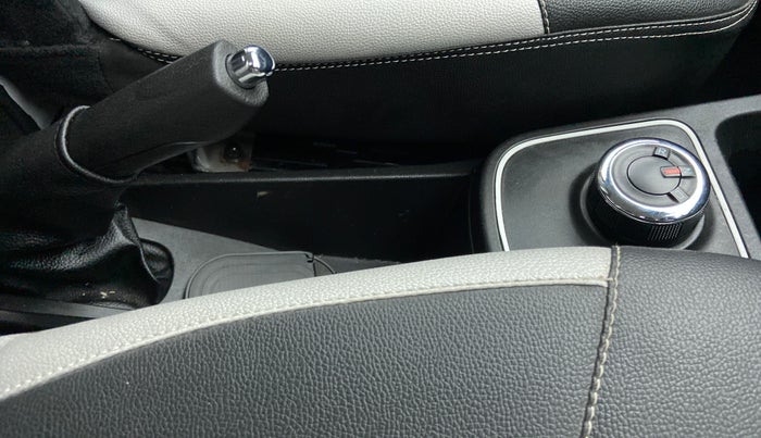 2022 Renault Kwid CLIMBER AMT 1.0, Petrol, Automatic, 9,526 km, Gear Lever