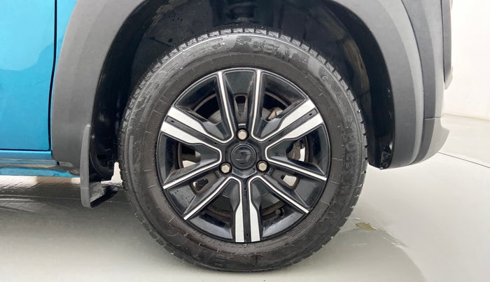 2022 Renault Kwid CLIMBER AMT 1.0, Petrol, Automatic, 9,526 km, Right Front Wheel