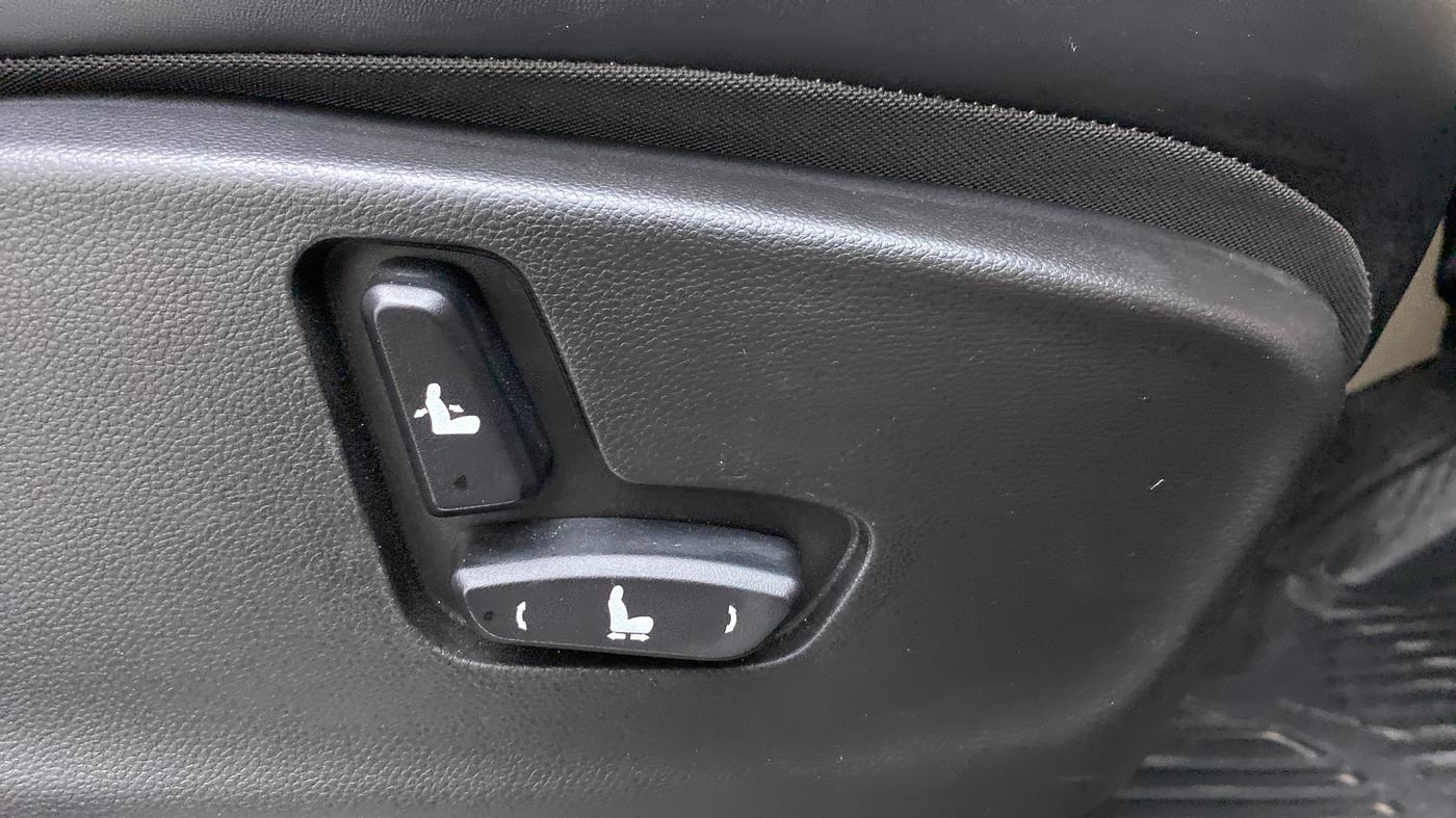 2021 MG HECTOR SHARP 1.5 DCT PETROL DUAL TONE, Petrol, Automatic, 47,850 km, Driver Side Adjustment Panel