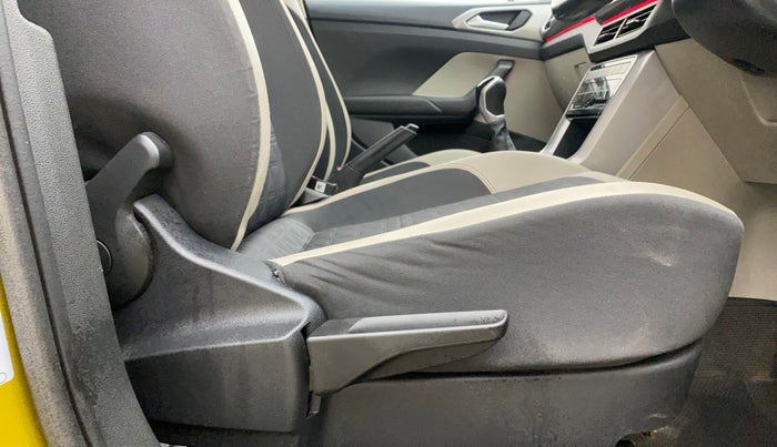 2021 Volkswagen TAIGUN  GT PLUS 1.5 TSI MT, Petrol, Manual, 69,553 km, Driver Side Adjustment Panel