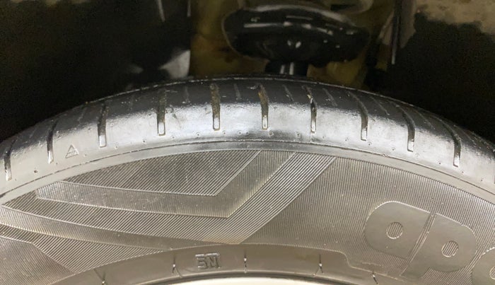 2021 Volkswagen TAIGUN  GT PLUS 1.5 TSI MT, Petrol, Manual, 69,553 km, Left Front Tyre Tread