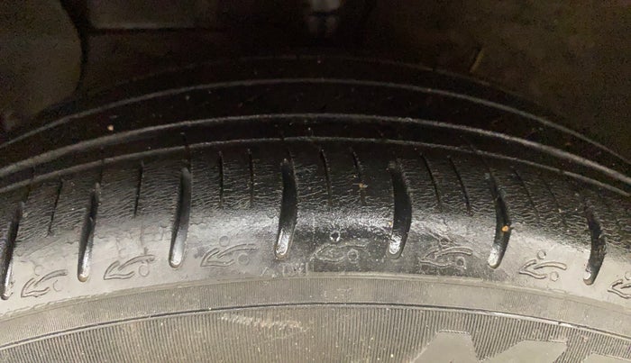 2023 Hyundai GRAND I10 NIOS SPORTZ 1.2 KAPPA VTVT, Petrol, Manual, 37,099 km, Left Front Tyre Tread