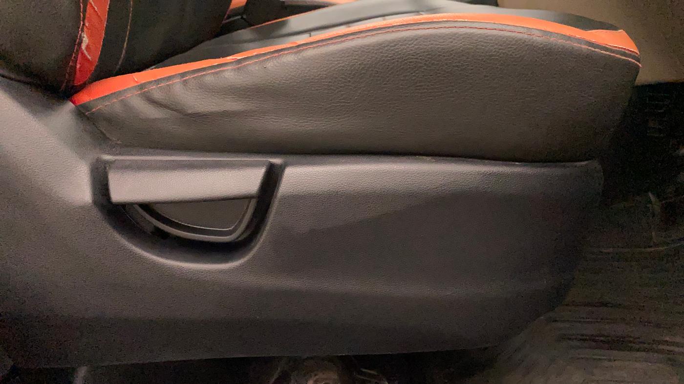 2018 Hyundai NEW SANTRO MAGNA CNG, CNG, Manual, 50,058 km, Driver Side Adjustment Panel