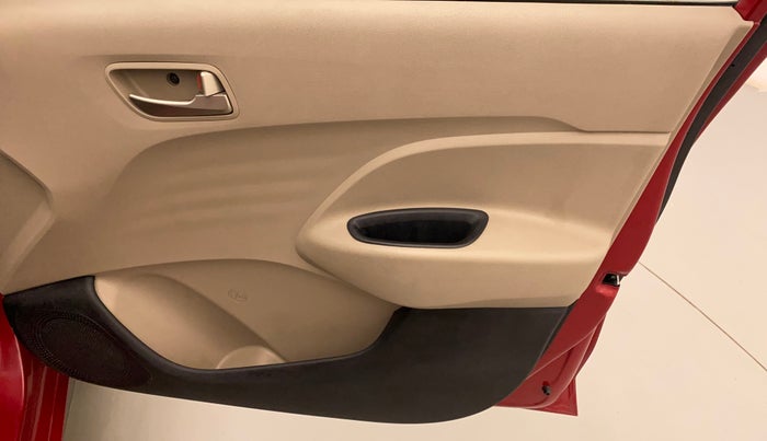 2018 Hyundai NEW SANTRO MAGNA CNG, CNG, Manual, 50,058 km, Driver Side Door Panels Control