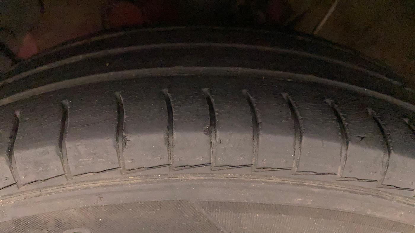 2018 Hyundai NEW SANTRO MAGNA CNG, CNG, Manual, 50,058 km, Left Front Tyre Tread