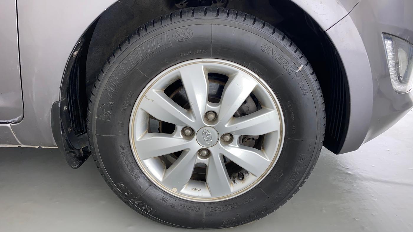 2014 Hyundai i20 SPORTZ 1.2 VTVT, Petrol, Manual, 85,048 km, Right Front Wheel
