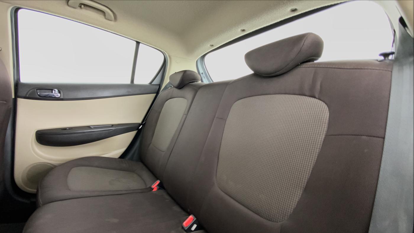 2014 Hyundai i20 SPORTZ 1.2 VTVT, Petrol, Manual, 85,048 km, Right Side Rear Door Cabin
