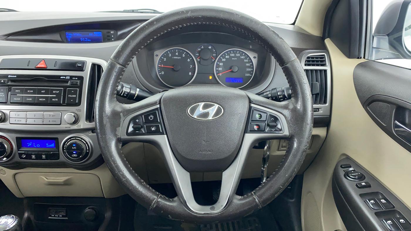 2014 Hyundai i20 SPORTZ 1.2 VTVT, Petrol, Manual, 85,048 km, Steering Wheel Close Up