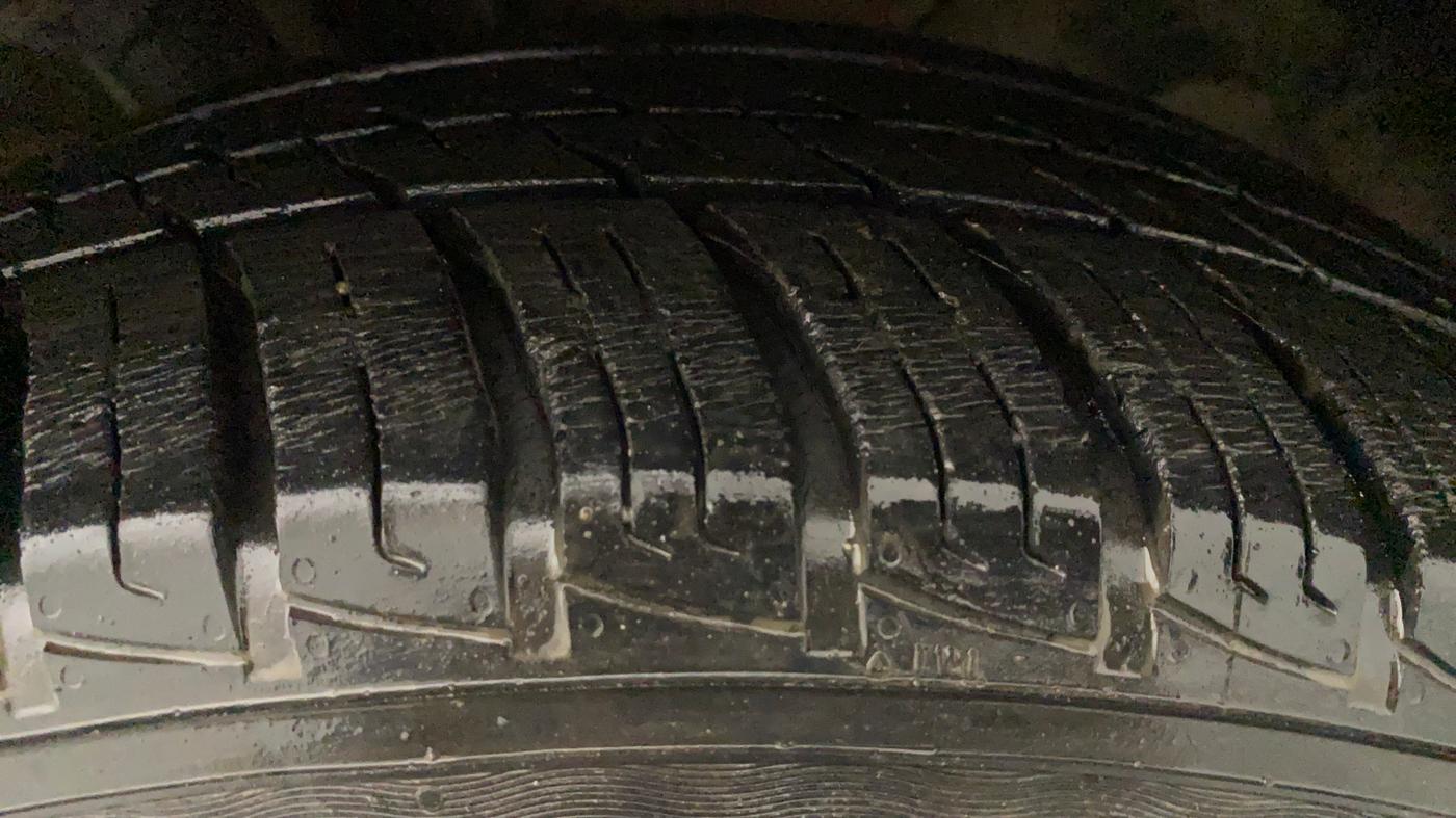 2017 Hyundai Creta E PLUS 1.6 PETROL, Petrol, Manual, 60,658 km, Left Front Tyre Tread