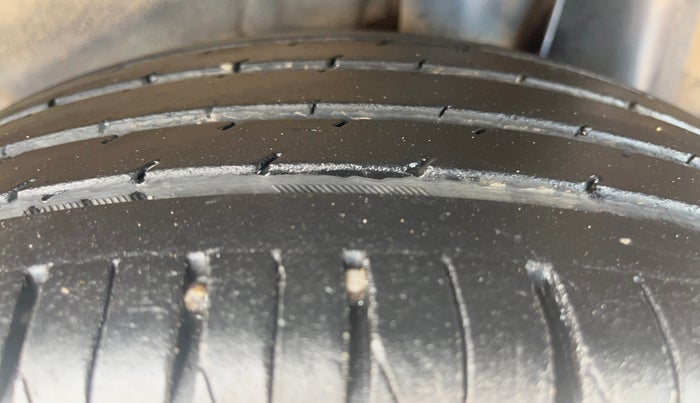 2024 KIA SONET 	 HTX 1.0 TURBO DCT, Petrol, Automatic, 26,836 km, Left Rear Tyre Tread