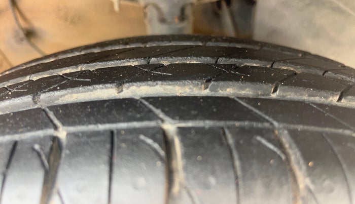 2024 KIA SONET 	 HTX 1.0 TURBO DCT, Petrol, Automatic, 26,836 km, Right Front Tyre Tread