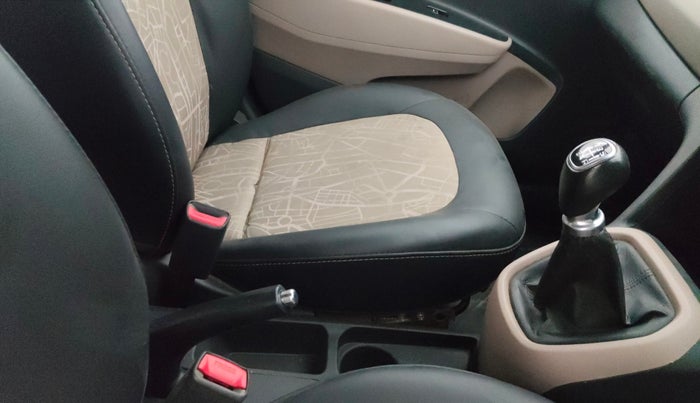 2018 Hyundai Grand i10 SPORTZ 1.2 KAPPA VTVT, Petrol, Manual, 98,288 km, Gear Lever