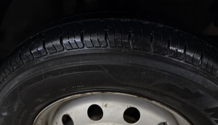 2015 Hyundai i10 MAGNA 1.1, Petrol, Manual, 78,856 km, Right Front Tyre Tread