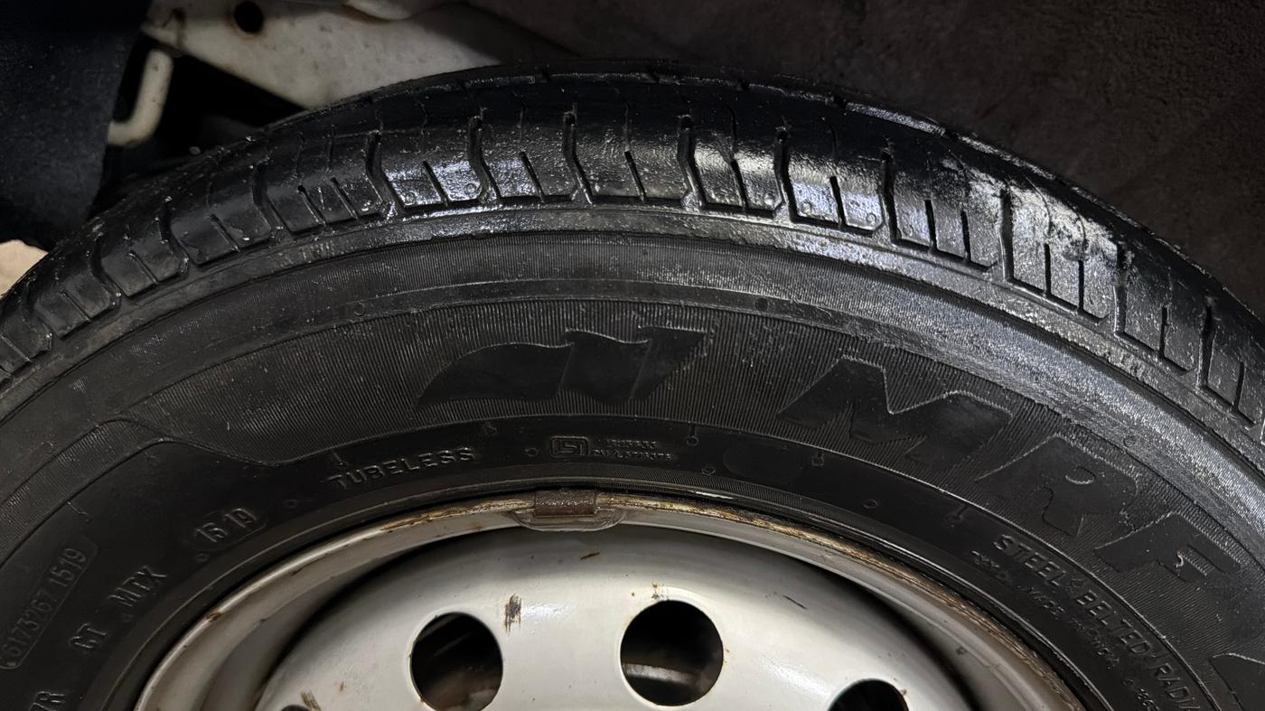 2015 Hyundai i10 MAGNA 1.1, Petrol, Manual, 78,856 km, Right Rear Tyre Tread