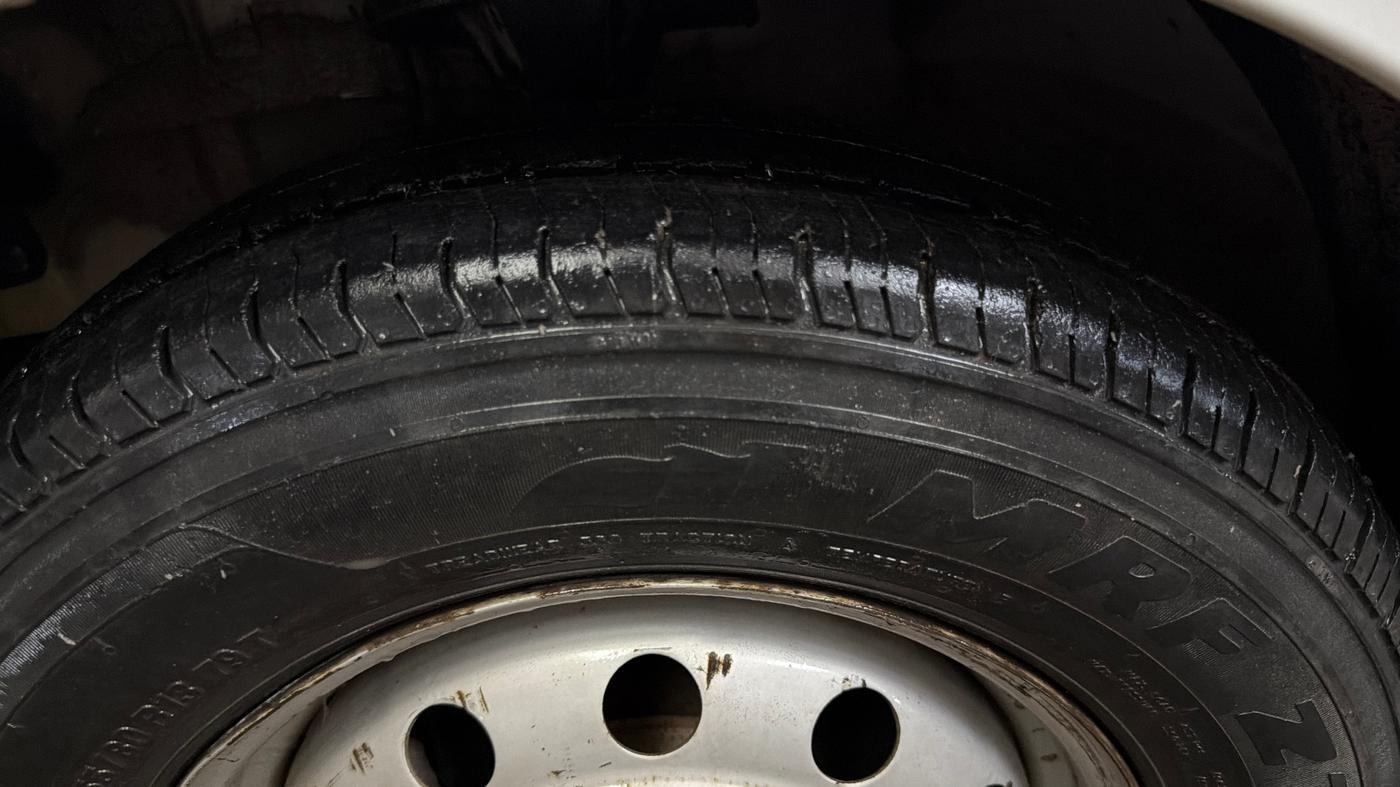 2015 Hyundai i10 MAGNA 1.1, Petrol, Manual, 78,856 km, Left Front Tyre Tread