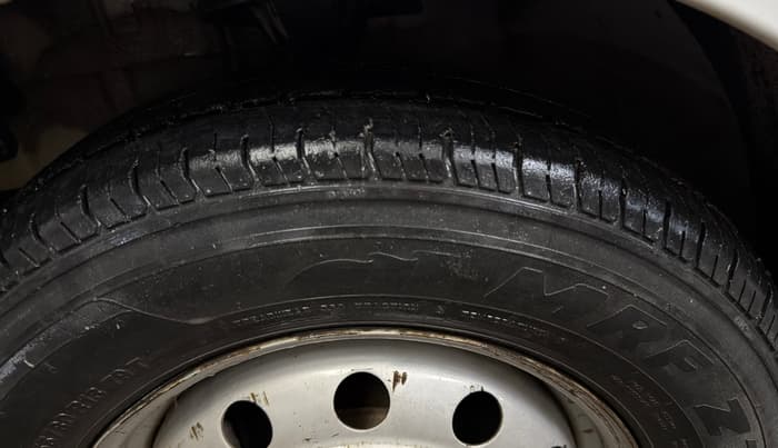 2015 Hyundai i10 MAGNA 1.1, Petrol, Manual, 78,856 km, Left Front Tyre Tread