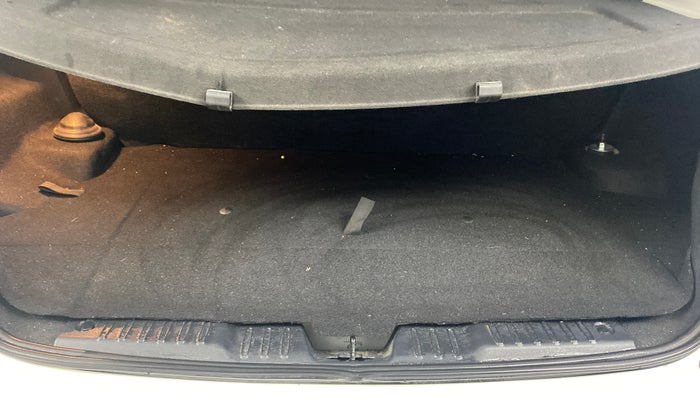 2025 Tata ALTROZ XZ Plus (S) Lux CNG , CNG, Manual, 2,833 km, Boot Inside