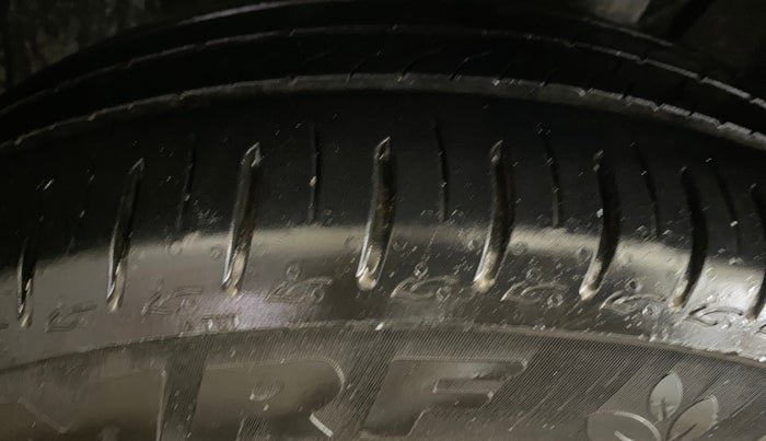 2025 Tata ALTROZ XZ Plus (S) Lux CNG , CNG, Manual, 2,833 km, Left Front Tyre Tread