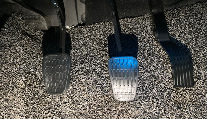 2025 Tata ALTROZ XZ Plus (S) Lux CNG , CNG, Manual, 2,833 km, Pedals