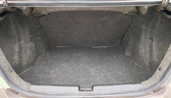 2013 Honda Amaze 1.2L I-VTEC VX, Petrol, Manual, 52,189 km, Boot Inside