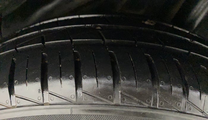 2013 Honda Amaze 1.2L I-VTEC VX, Petrol, Manual, 52,189 km, Left Rear Tyre Tread