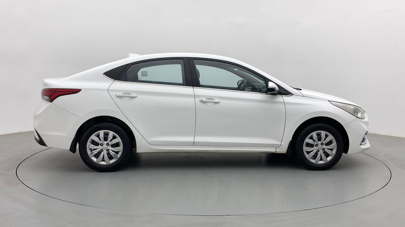 2018 Hyundai Verna 1.4 EX PETROL, Petrol, Manual, 28,388 km, Right Side View