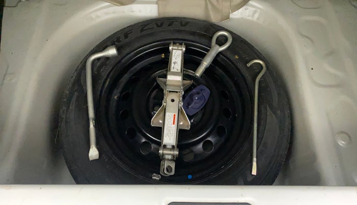 2019 Maruti New Wagon-R VXI (O) 1.0, Petrol, Manual, 5,464 km, Spare Tyre
